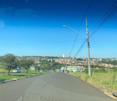 Pirassununga Apartamento | Casa tropical