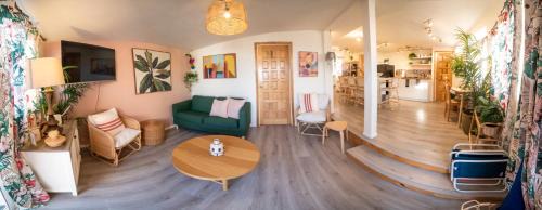 Ensenada Casa | CASA TUCAN - BEACH JUNGLE PARADISE