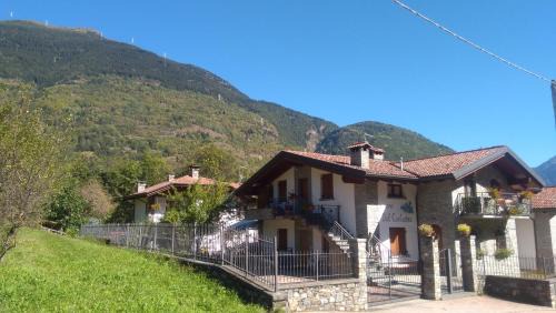 Corteno Golgi Apartamento | Casa Vacanza Dal Contadino CIR O17063