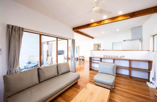 Dazaifu Casa | Casa Villa 連歌屋 Wooden detached house in Dazaifu