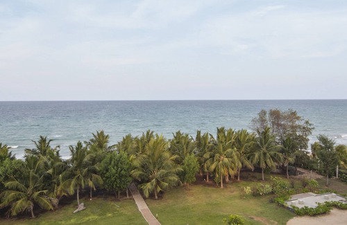 Nilaveli Apartamento | CASAMIA Oceanfront Condo Nilaveli
