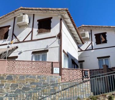 Cambron Casa | Casas Rurales Prunus Avium