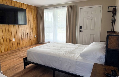 Lake Placid Hotel | Cascade Inn