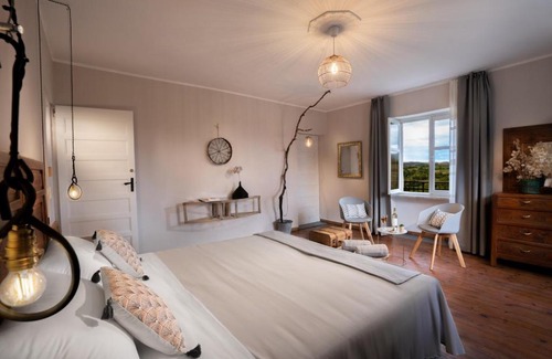 Bossolasco Cama Y Desayuno | Cascina Brichat Alta Langa