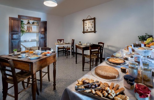 Bossolasco Cama Y Desayuno | Cascina Brichat Alta Langa