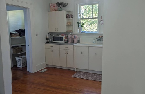 North Augusta Cabaña | Casey's Cottage- Georgia Ave