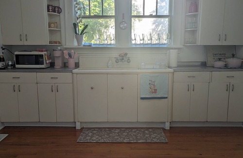 North Augusta Cabaña | Casey's Cottage- Georgia Ave