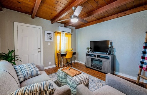 Albuquerque Casa | Casita Osuna B - 1 bedroom