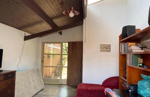 Piqueri Casa | Casinha bem localizada em meio a natureza