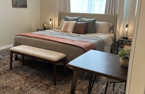 North Las Vegas Casa | Casita Cottage in Las Vegas! Relax and enjoy with our private paradise pool.