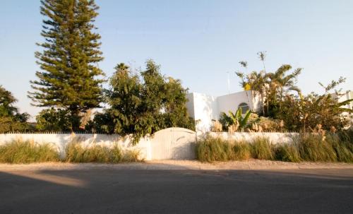 Lomas de Cocoyoc Villa | Casita Perla Sustainable Villa with Mountain View, Long Pool, King, Grill