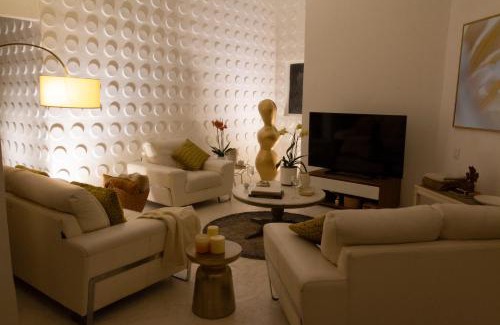 Lomas de Cocoyoc Villa | Casita Perla Sustainable Villa with Mountain View, Long Pool, King, Grill