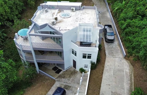 Trujillo Alto Villa | Casona Carraizo Retreat