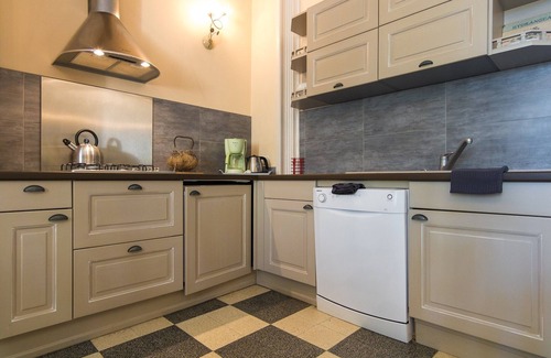 Chalais Apartamento | Apartamento castillo Chaleix bosque