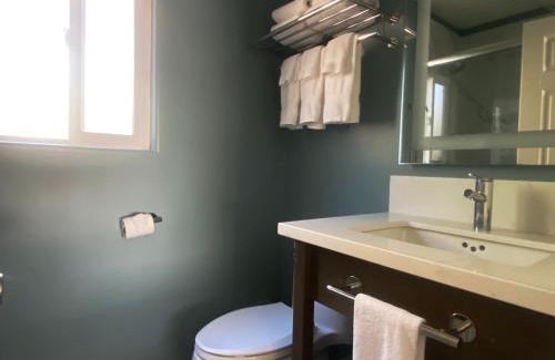 San Simeon Hotel | Castle Inn