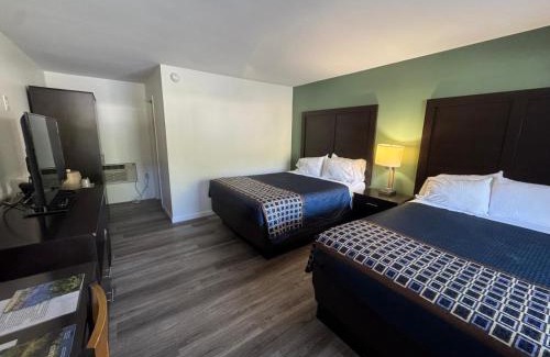 Maggie Valley Hotel | Castlewood Inn