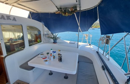Pa'ofa'i Alquiler De Eote | Catamaran Tout Confort