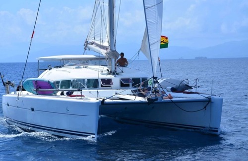 Pa'ofa'i Alquiler De Eote | Catamaran Tout Confort