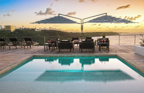 The Valley Villa | CeBlue Luxury Villas- 5 King Suites & Hotel Amenities! Perfect for Couples & Families!