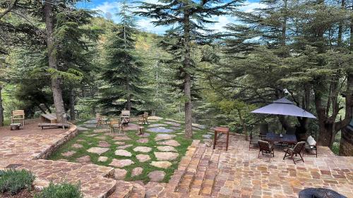 Kfardebian Villa | Cedar Scent Guesthouse