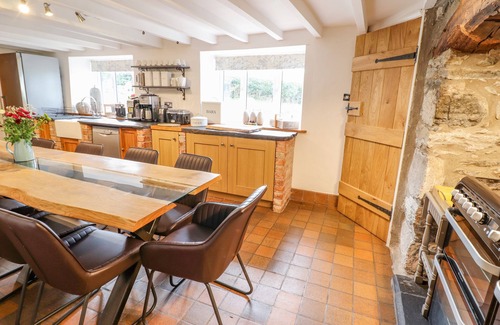 Cwmtirmynach Casa | CEFN NANNAU, pet friendly, luxury holiday cottage in Cerrigydrudion