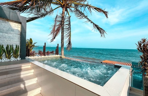 Puntarenas Casa | Casa Celajes ON THE BEACH w/Pool - Jacuzzi