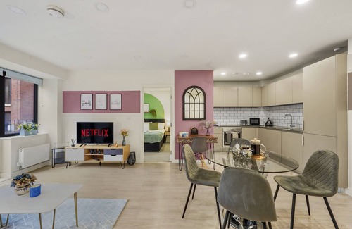 Bedford Apartamento | Central Bedford Modern Apartment with Parking, Gym