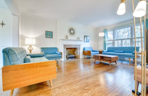 East Memphis Cabaña | Central Memphis Home: MCM Decor, Walk to Midtown!