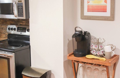 East Credit Apartamento | Central Mississauga Modern Apartment | Free Parking