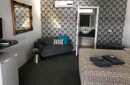 Gin Gin Hotel | Central Motel Gin Gin