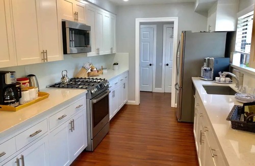 Concord Casa | Situado en el centro, piscina, bañera de hidromasaje Familias SFO-BART