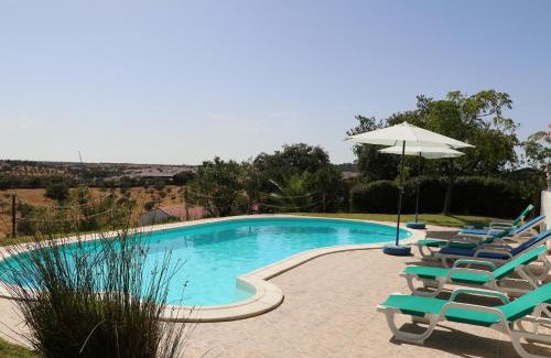 Almodovar e Graca dos Padroes Casa | Cerca da Ponte