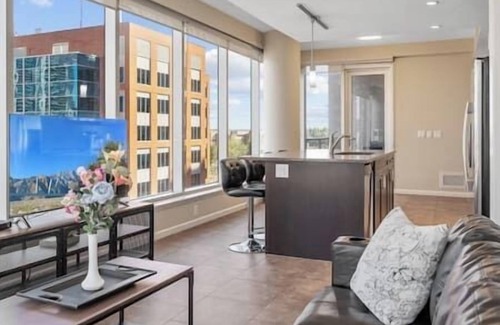 Victoria Park Apartamento | Cgy Tower Views | Mins to Saddledome | 2BR