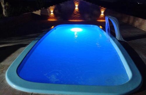 Bezerros Casa | Chácara Aconchegante com Piscina e Churrasqueira Perto do Ponto Turístico de Bezerros