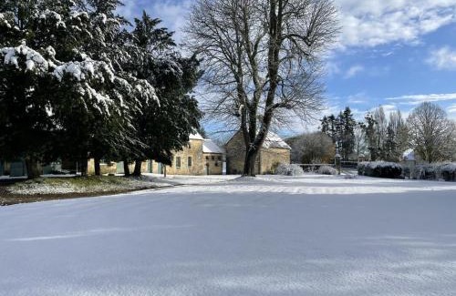 Bellavilliers Casa | Château élégant avec grand parc, animaux, cheminée, jeux, et tout confort dans le Perche - FR-1-497-102