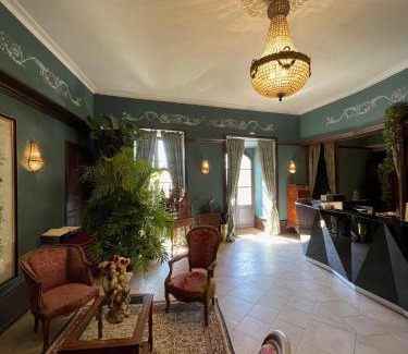 Varetz Hotel | Château de Castel Novel Boutique Hôtel