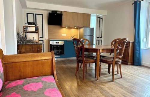 Vaudoncourt Otro | Château Viéndal, Banda apartment