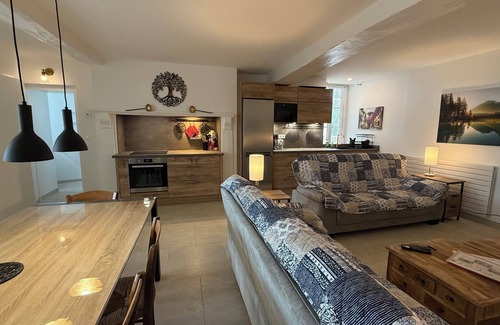 Chateau-Chinon Casa | CHAINTRE LA FERME