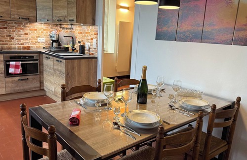 Chateau-Chinon Casa | CHAINTRE LA VALLEE