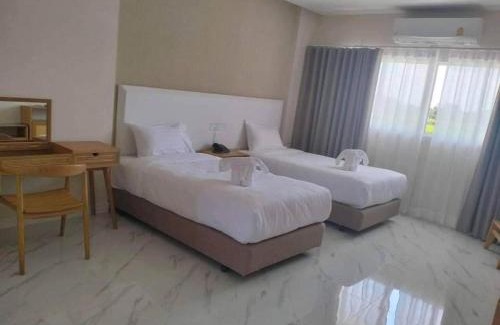 In Buri Hotel | Chaisaeng in the park