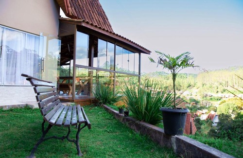 Vitor Hugo Chalet De Esquí | Chalé com lazer no Hotel Fazenda China Park ES