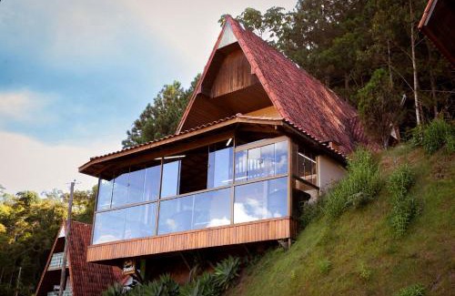 Vitor Hugo Chalet De Esquí | Chalé com lazer no Hotel Fazenda China Park ES