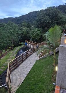 Caruru Cabina | Chalé Familiar com Jacuzzi e Piscina