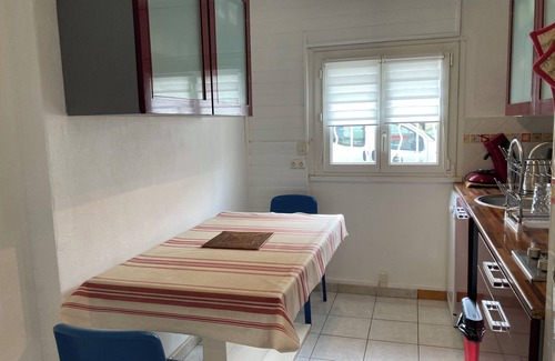 Gruissan Plage Chalet De Esquí | Chalet à la Mer, Gruissan Plage, à 150 m de la Plage, Wifi