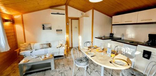 Saint-Denis-d'Oleron Chalet De Esquí | Chalet 2 étoiles - Piscine - eebbhi
