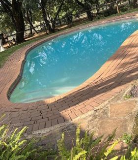 Broederstroom Chalet De Esquí | Chalet 5 At Cynthias Country