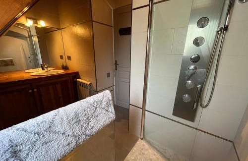 Vielha Chalet De Esquí | Chalet con encanto Jardín y Parking Privado