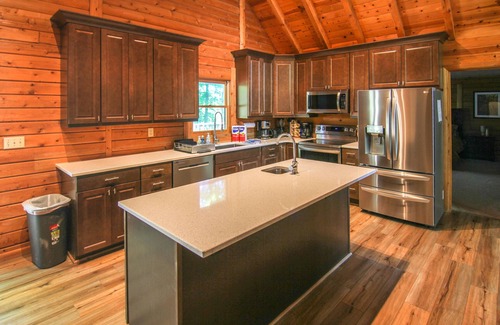 Thompsonville Cabina | Chalet de Montaña de Cristal - 6 dormitorios - 3 baños Log Cabin