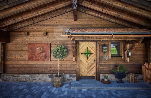 Kolling Chalet De Esquí | Chalet Dirndl und Buam