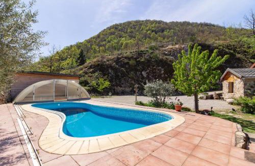 Ax-les-Thermes Casa | Chalet en Castel